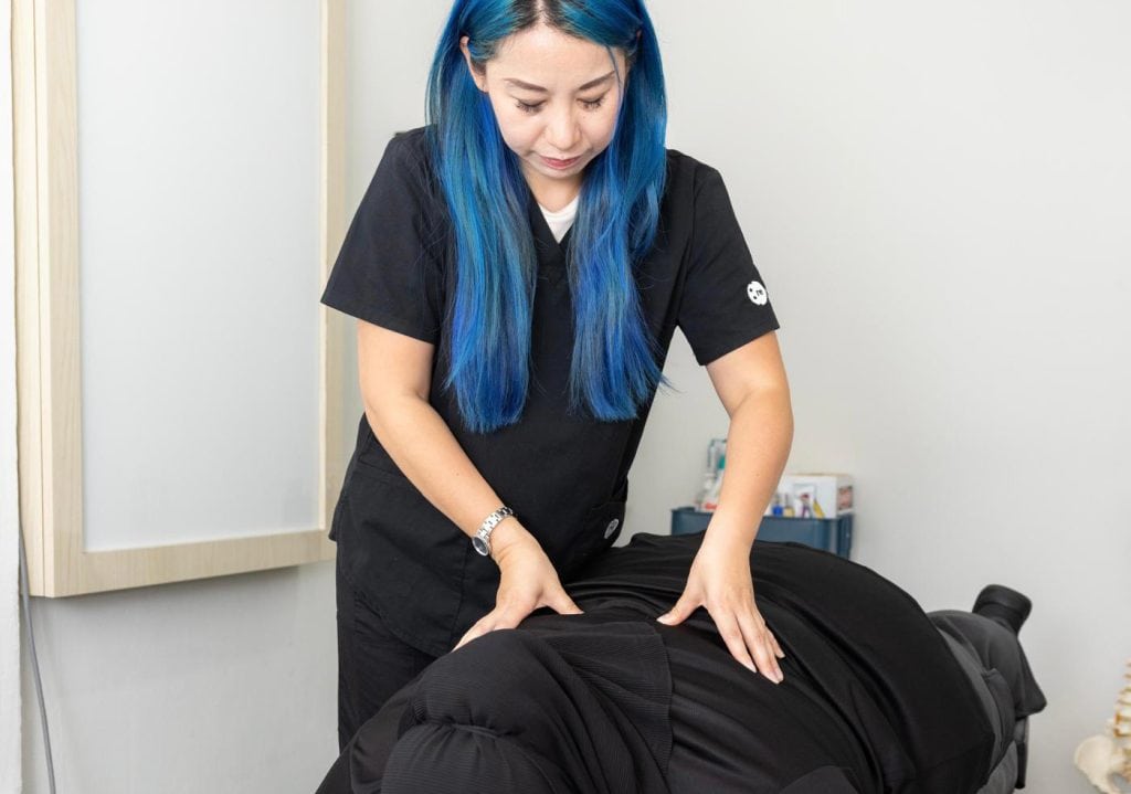 What Does a Chiropractor Do in Singapore?