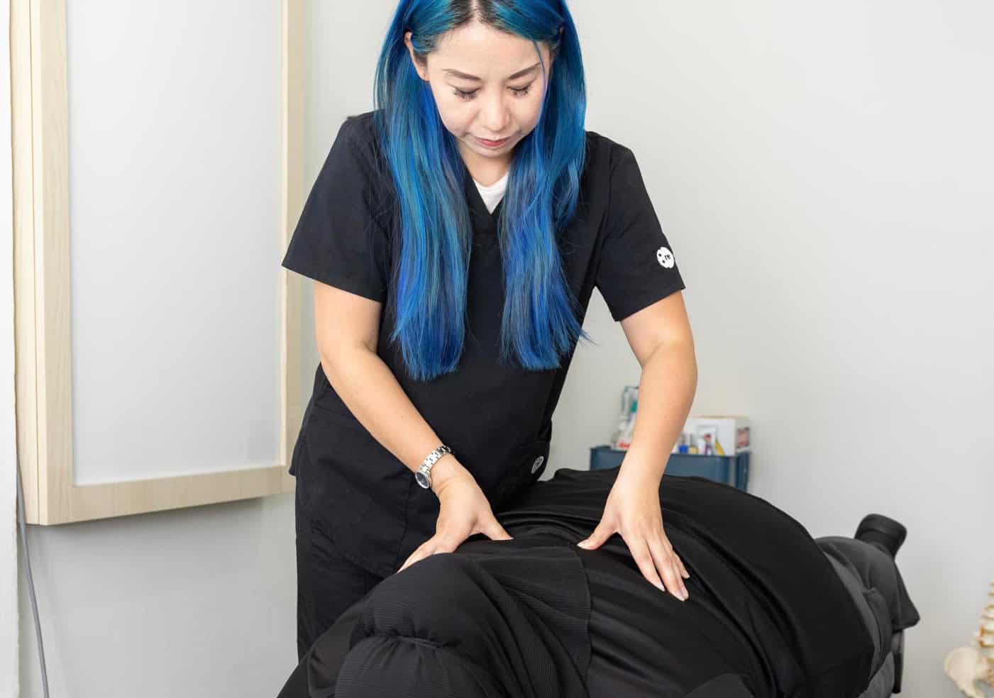 What Does a Chiropractor Do in Singapore? 1